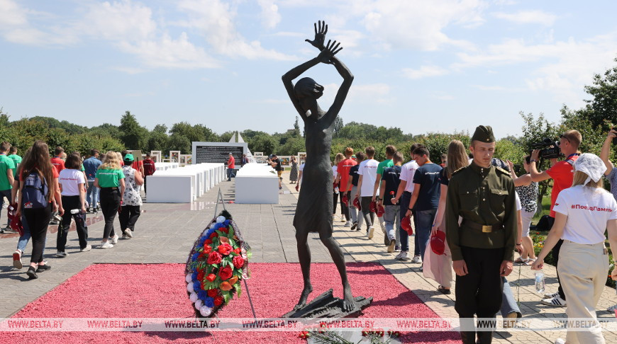 В Красном Береге участники "Поезда Памяти" почтили память детей - жертв войны