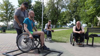 Слет инвалидов-колясочников