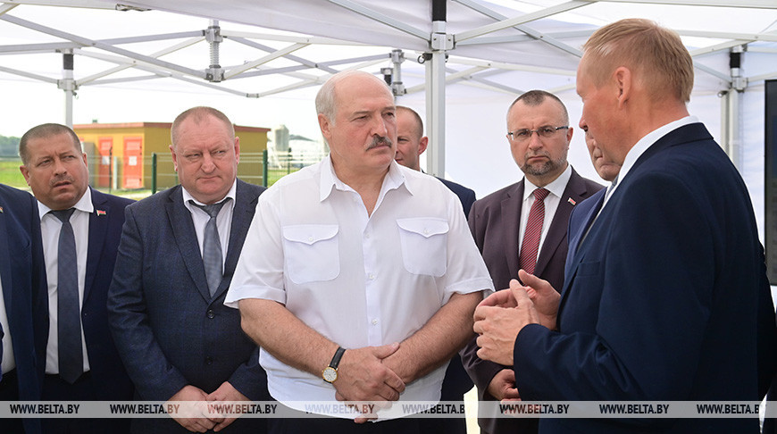 Лукашенко посетил ОАО "Хотилы-Агро" в Поставском районе