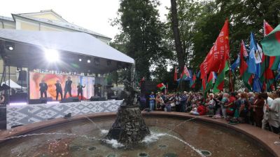 Концерт "Любимую не отдают!" прошел в Александровском сквере Минска