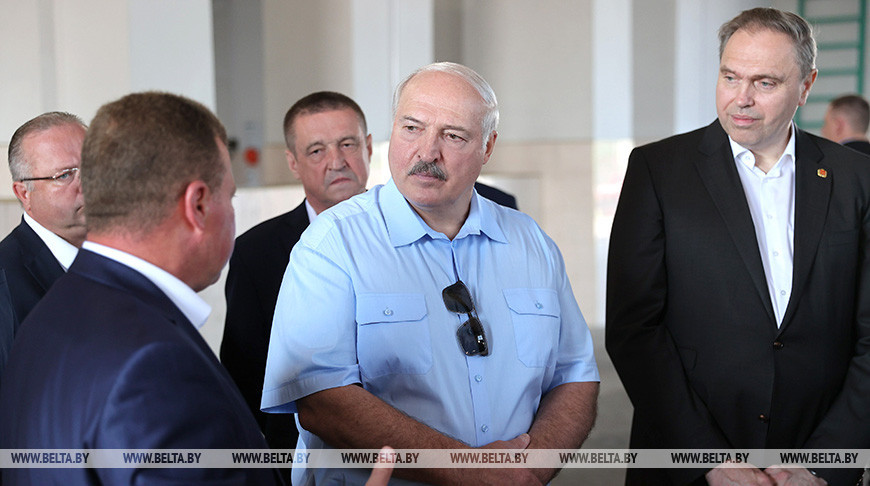 Лукашенко посетил производственный кооператив имени В.И. Кремко