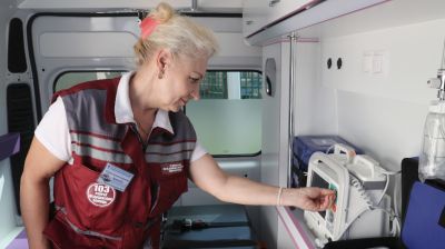 Оршанскому межрайонному центру СМП переданы 8 машин скорой помощи
