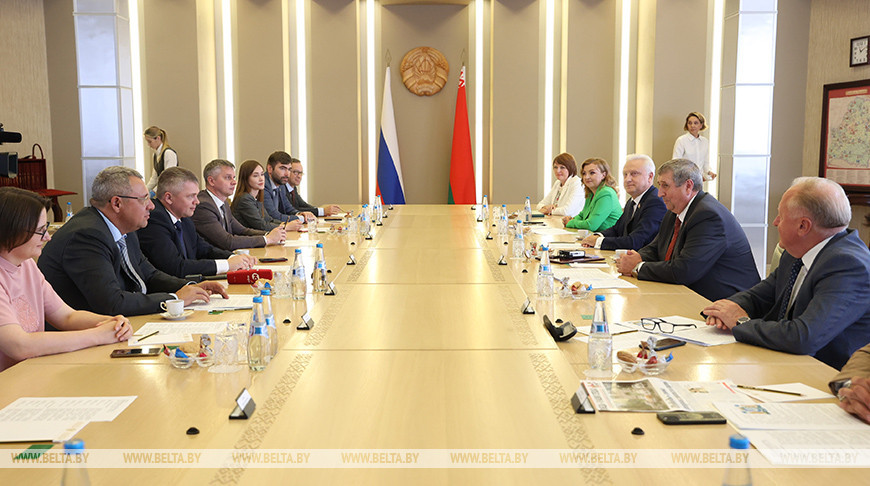 Русый встретился с делегацией Ханты-Мансийского автономного округа - Югры