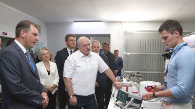 Президент Беларуси Александр Лукашенко посетил БелОМО