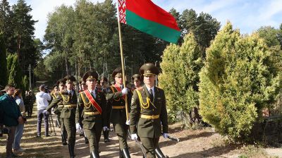 В Минске возложили венок к могиле Героя Советского Союза Ивана Миренкова