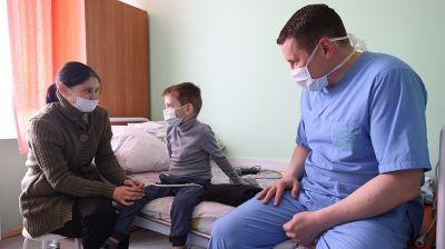 В Беларуси впервые провели операцию по имплантации искусственного желудочка сердца ребенку 8 лет