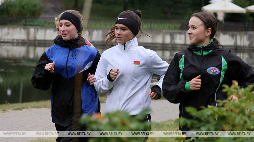 Общегородской легкоатлетический забег ко Дню народного единства прошел в Могилеве