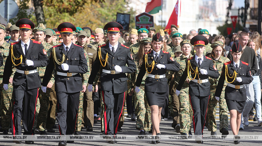 Торжественный митинг в честь Дня народного единства состоялся в Гродно
