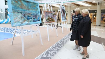 Выставка Белорусского союза женщин открылась в ТЦ "Столица"