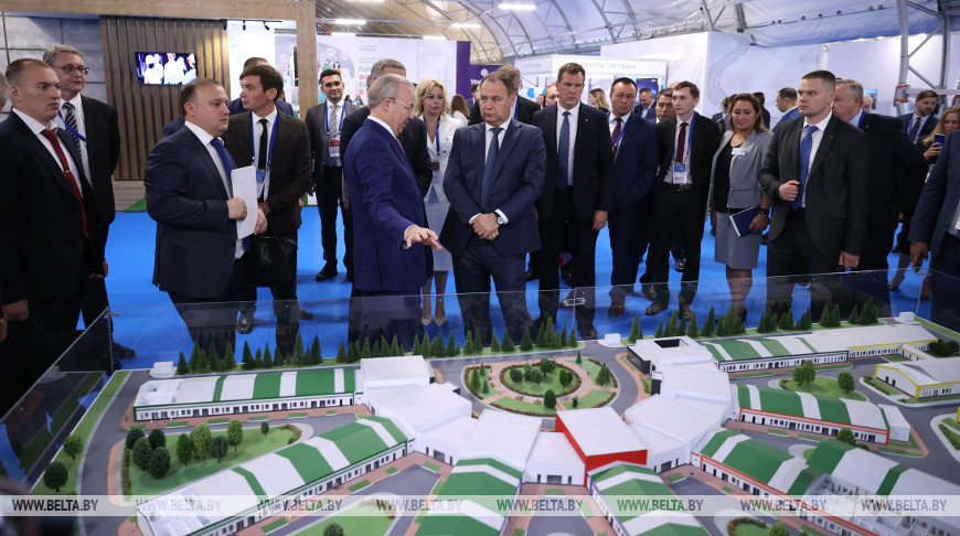 Головченко принял участие в международном конгрессе "Транспорт и строительство"