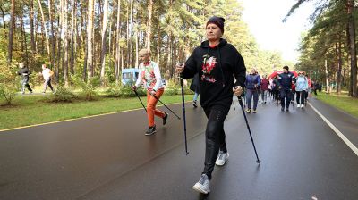 В Солигорске дан старт республиканскому марафону по скандинавской ходьбе для граждан "серебряного" возраста