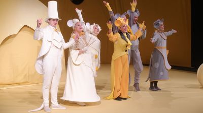 Премьера сказки "Все мыши любят сыр" состоялась в Гродненском областном драматическом театре