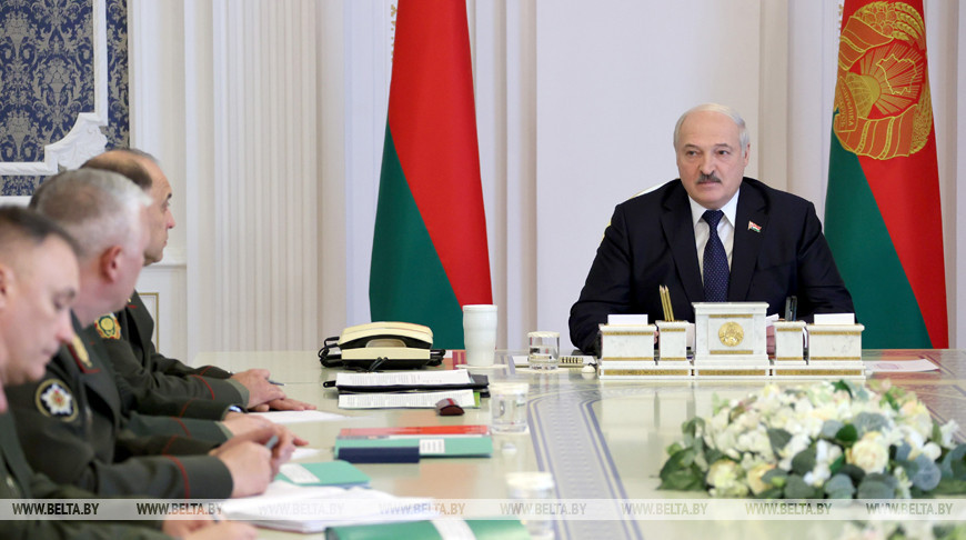 Лукашенко провел совещание по вопросам безопасности
