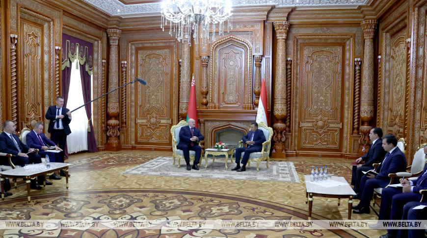 Лукашенко встретился с премьер-министром Таджикистана