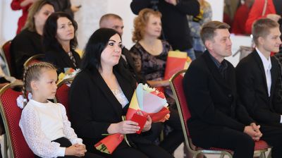 Во Дворце Республики состоялась церемония вручения орденов Матери