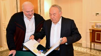 Лукашенко в Казахстане навестил​ своего давнего друга Назарбаева