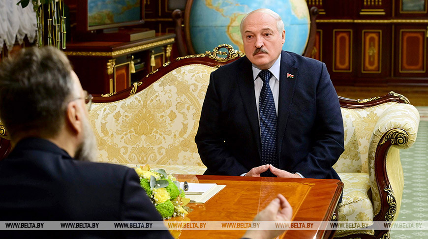 Лукашенко встретился с российским философом и общественным деятелем Александром Дугиным