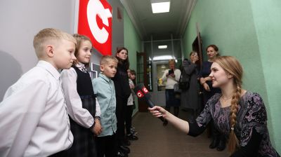 Дети из социально-педагогических центров посетили телекомпанию СТВ