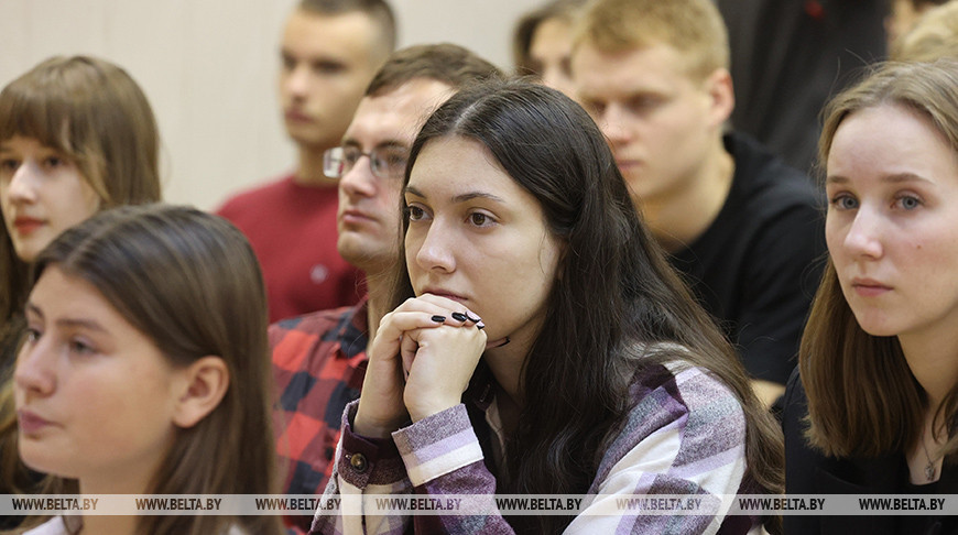 Линевич встретился со студентами Витебского технологического университета