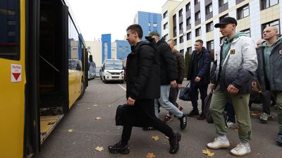 Более 130 призывников Минской области отправились на воинскую службу