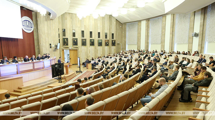 В НАН состоялось открытие конференции молодых ученых "Молодежь в науке - 2022"
