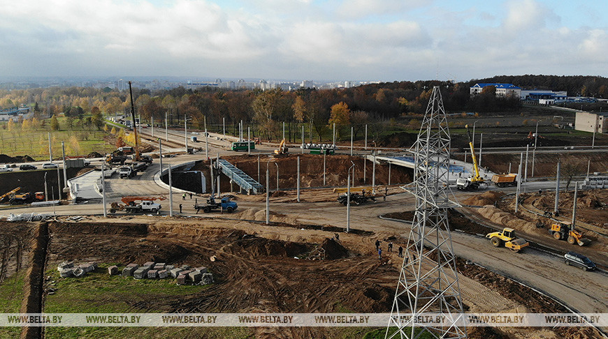 Двухуровневую развязку и новую дорогу в Гродно планируют открыть в ноябре