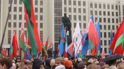 В Беларуси отмечается День Октябрьской революции