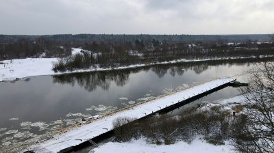 На время реконструкции моста в Черикове развернут понтонно-мостовую переправу