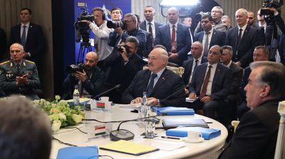 Лукашенко принял участие в саммите ОДКБ в расширенном составе