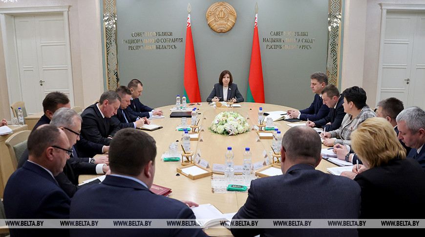Кочанова проводит совещание с главами администраций районов города Минска