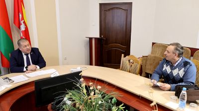 Линевич провел выездной прием граждан в Лепельском райисполкоме
