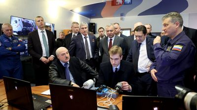 Лукашенко посетил центр подготовки космонавтов в Звездном городке