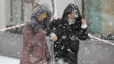 Сильный снегопад обрушился на Гродно