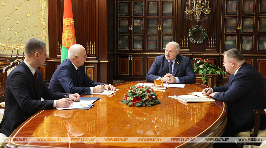 Лукашенко заслушал доклад о состоянии дел в строительной отрасли