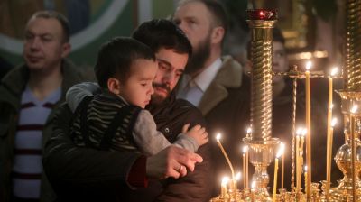 В Гродненском Свято-Рождество-Богородичном женском монастыре верующие собрались на рождественские богослужения