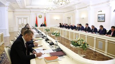 Лукашенко провел совещание по вопросам выполнения интеграционных программ Союзного государства