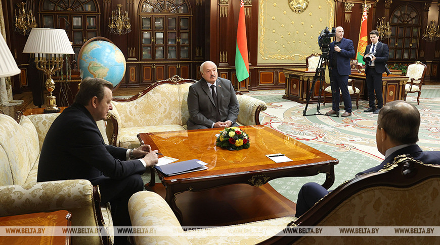 Лукашенко встретился с Лавровым