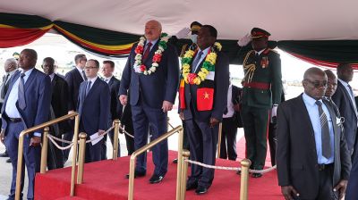 Лукашенко прибыл с государственным визитом в Зимбабве