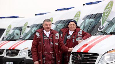Учреждения здравоохранения Беларуси получили 12 автомобилей скорой помощи