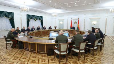 Лукашенко провел заседание Совета безопасности