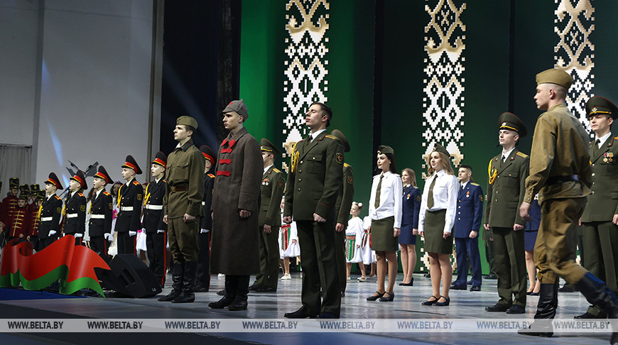 Праздничный концерт, посвященный Дню защитников Отечества и 105-летию Вооруженных Сил, прошел в Минске