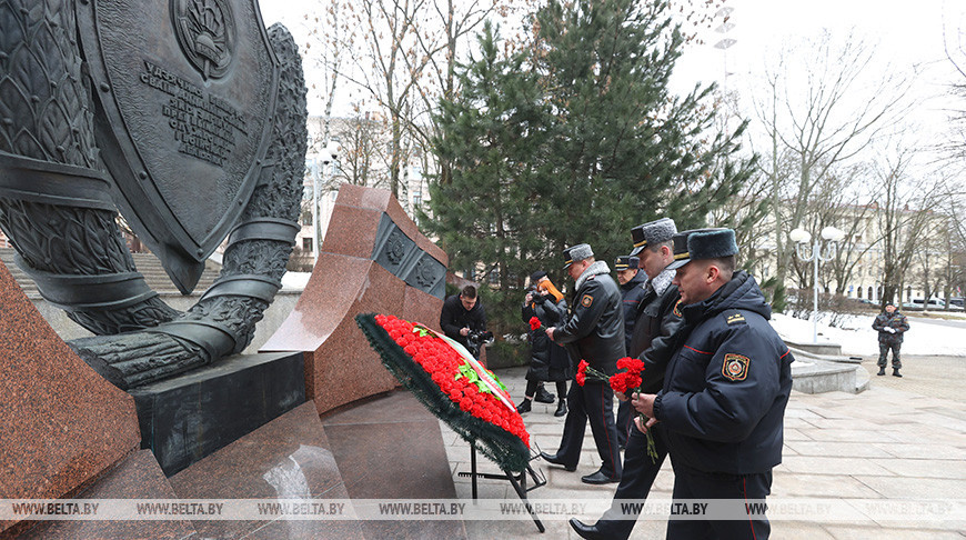 В Минске почтили память погибших при исполнении служебного долга сотрудников милиции