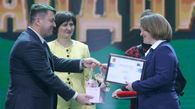 Лауреатов конкурса "Женщина года" наградили в Гродно
