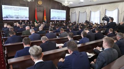 Лукашенко в Доме правительства провел заседание Совмина