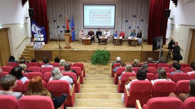 Тему "Женщина - лидер в здравоохранении" обсудили на конференции в Минске