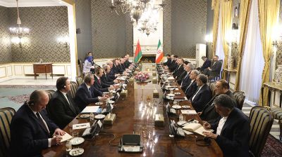 Переговоры Лукашенко и Раиси в расширенном составе прошли в Тегеране