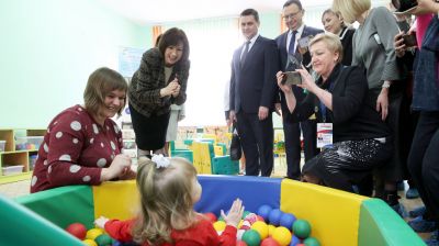 Кочанова посещает учреждения образования в Полоцке