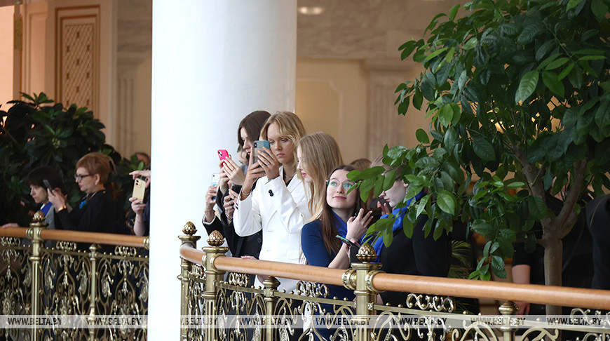 Во Дворце Независимости прошла экскурсия для участников конкурса красоты "Мисс Минск - 2023"