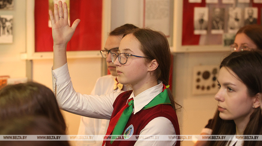 Урок памяти "О чем звонят колокола Хатыни" состоялся в Лунненской школе Мостовского района