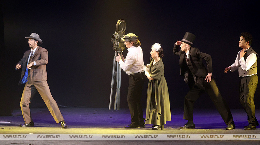 Трагикомедию "Чарли Чаплин" представили на театральном форуме "М.@rt.контакт"